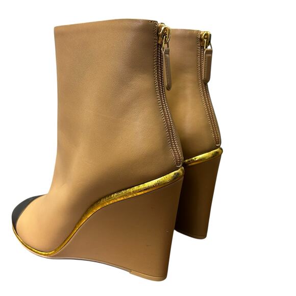 Chanel Tan Black Two Tone Interlocking CC Logo Wedge Boots Womens 39.5 / US 9.5 - Picture 6 of 14